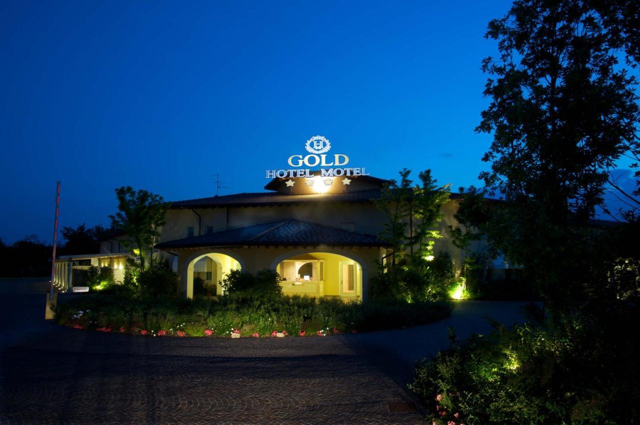 Hotel Motel Gold Calcinate Zewnętrze zdjęcie